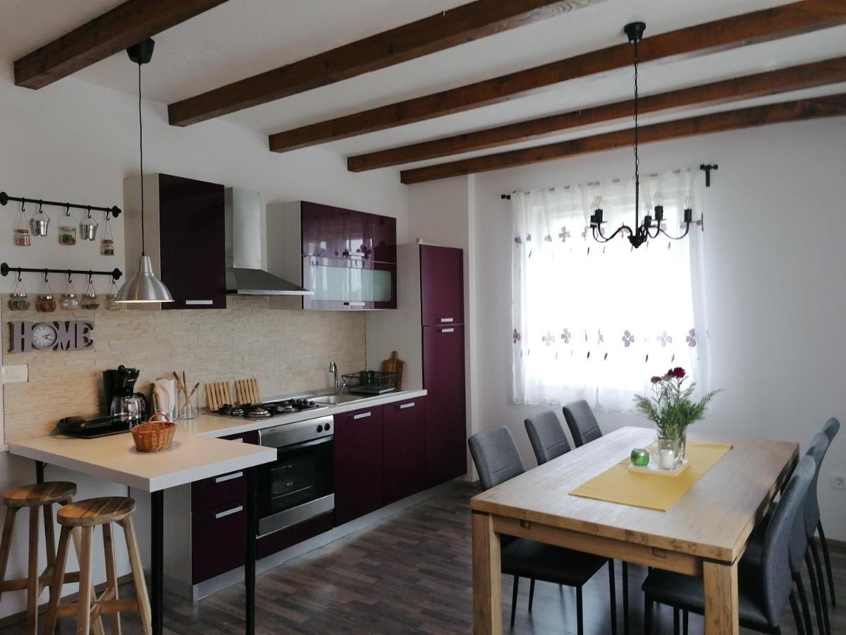 House Mario Near Rovinj Apartment Канфанар Екстериор снимка