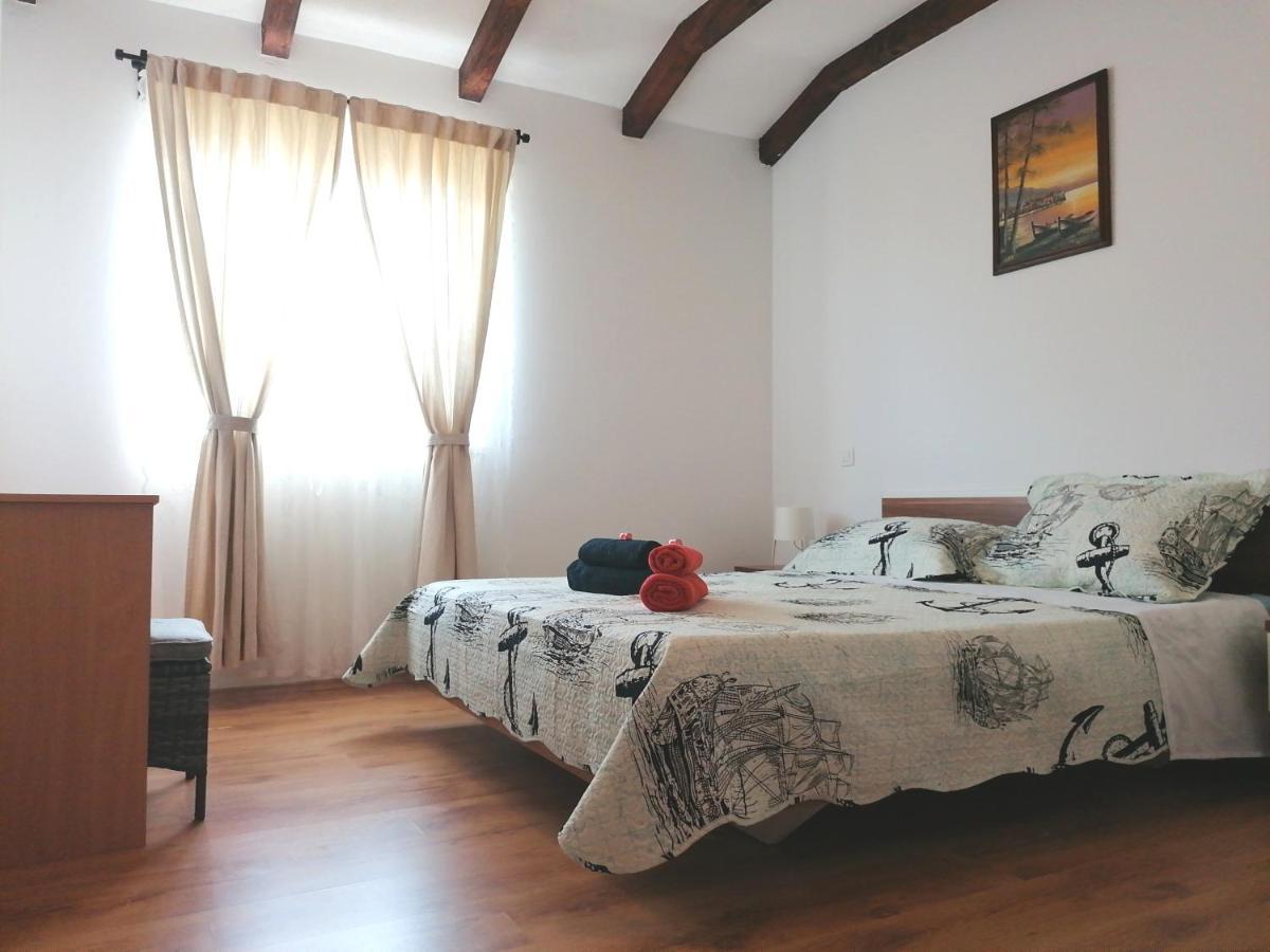 House Mario Near Rovinj Apartment Канфанар Екстериор снимка