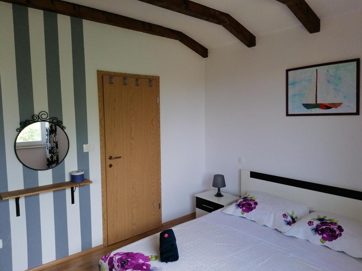 House Mario Near Rovinj Apartment Канфанар Екстериор снимка