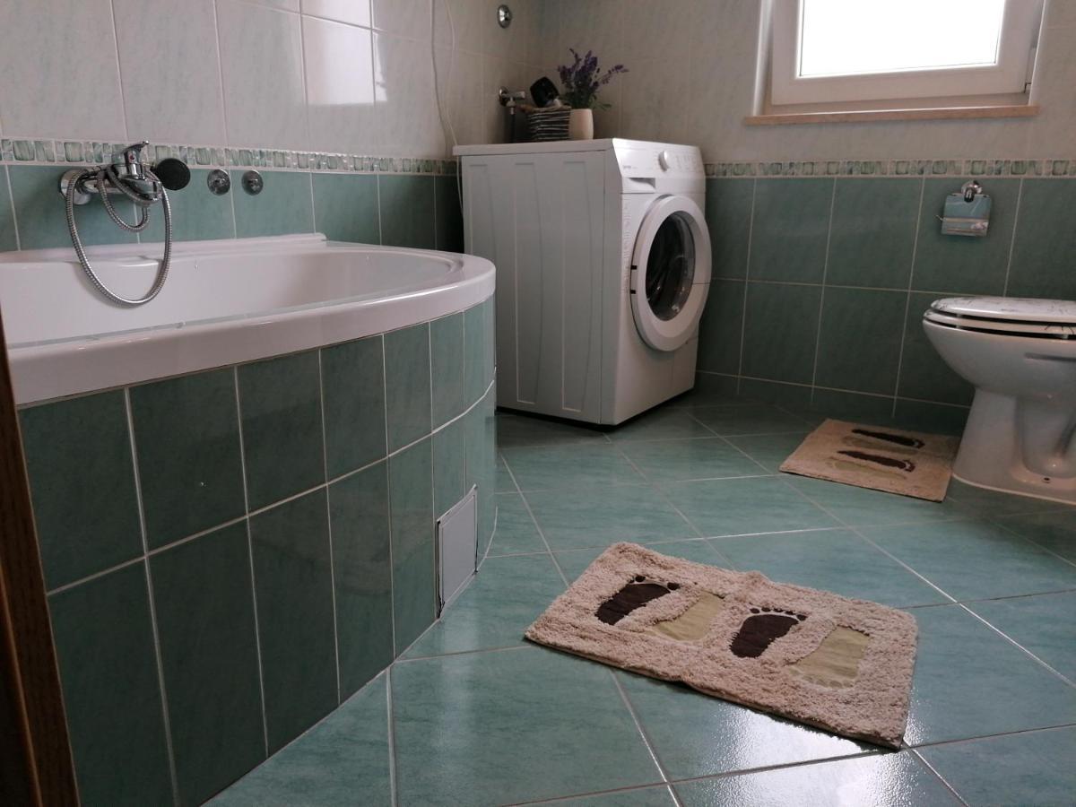 House Mario Near Rovinj Apartment Канфанар Екстериор снимка